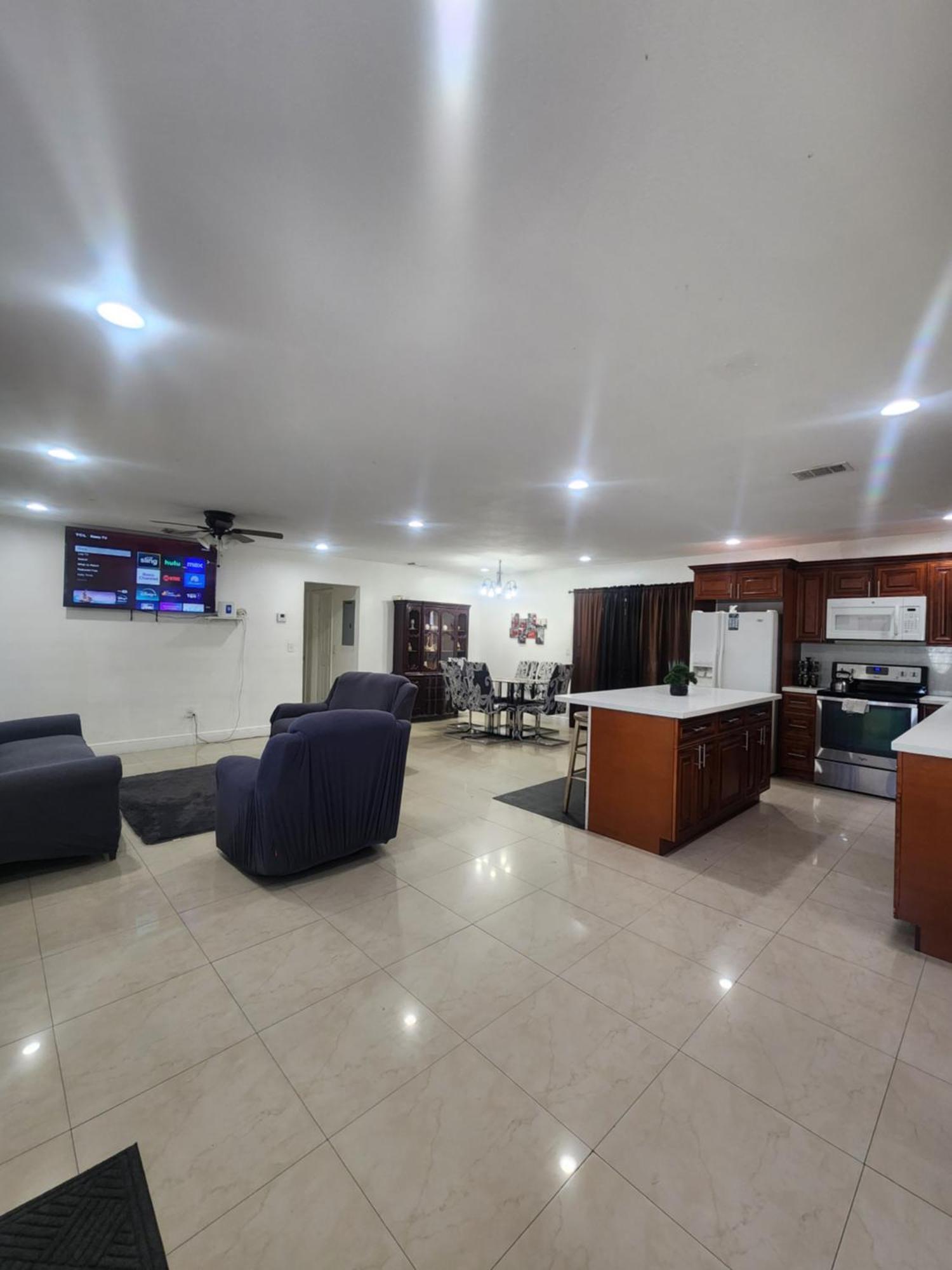 The Jazzy Escape Villa Miami Exterior photo